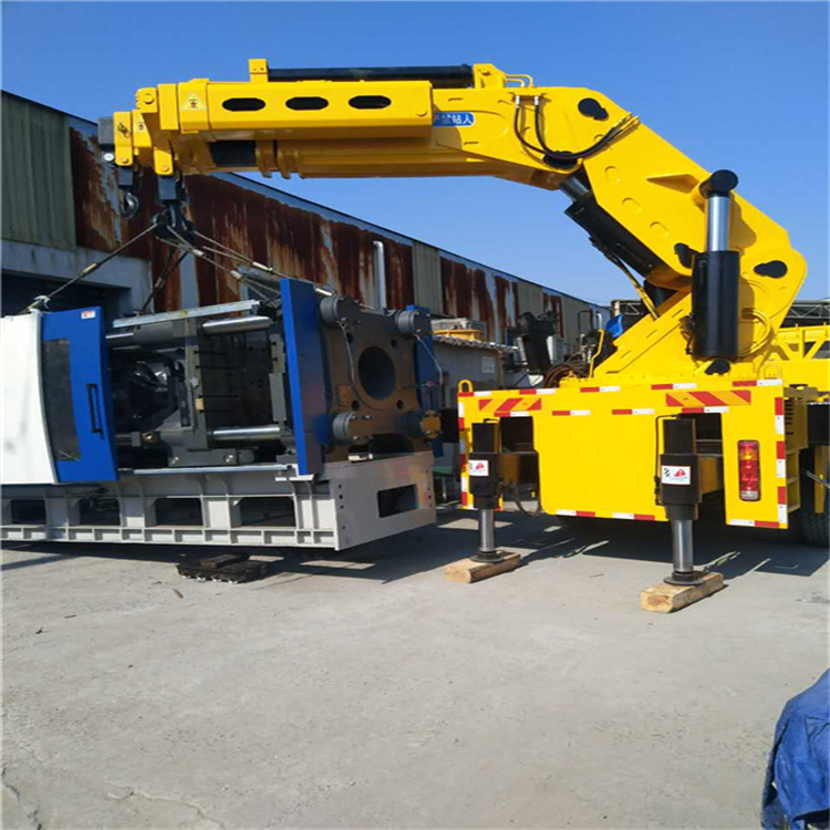 红花岗 大吨位折臂吊出租费用解析：一小时租赁多少钱