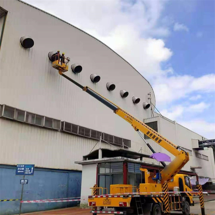 红花岗高空作业车出租服务：专业广告牌安装解决方案