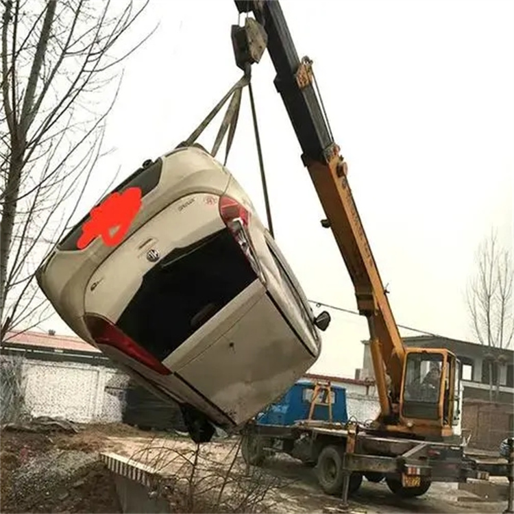 红花岗随时待命，吊车24小时道路救援服务全解析