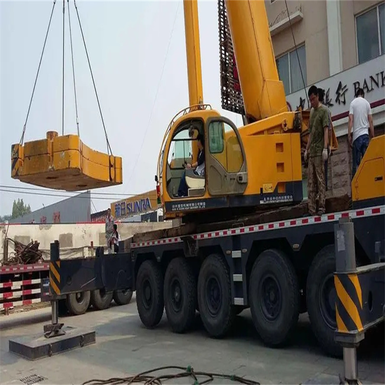 红花岗当地吊车出租|机器吊装|75吨|工厂搬迁服务