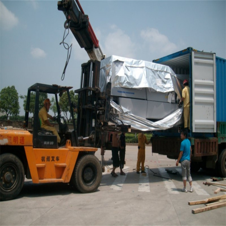 红花岗随车吊12吨能吊多重